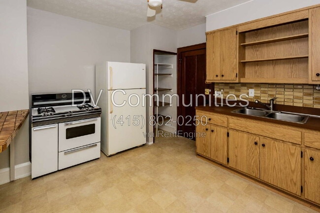 Photo - 3765 W 134th St