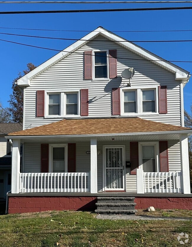 Building Photo - 1733 Robindale St Unit Down Rental