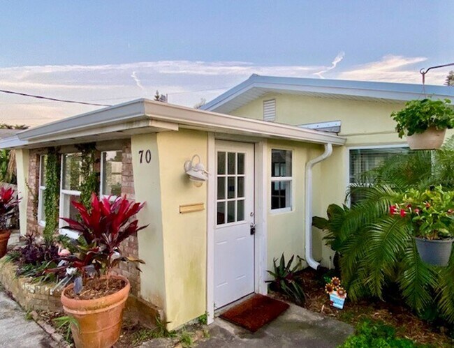 Photo - 3/2 Beachside Bungalow with Garage!