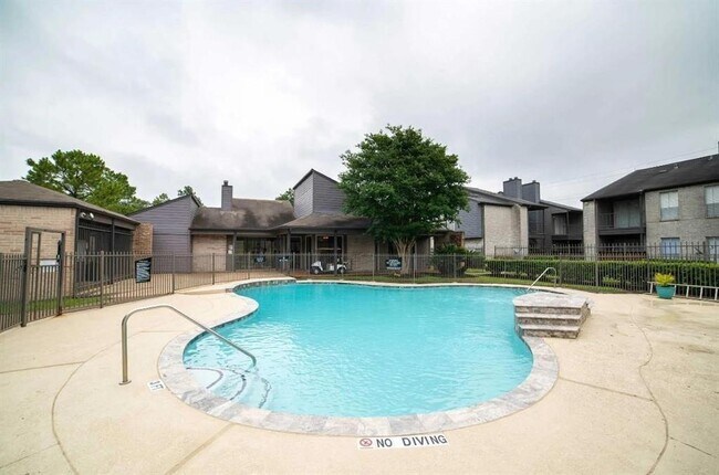 Photo - 11715 S Glen Dr Apartment Unit 202T-1