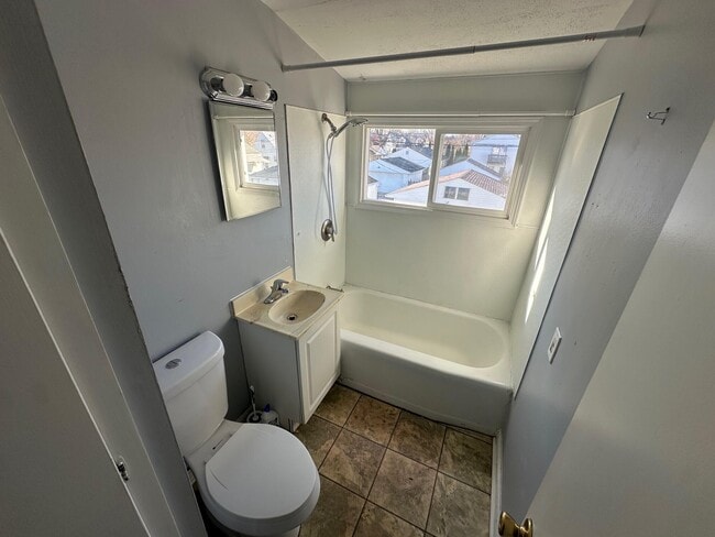 Photo - 6183 N 38th St