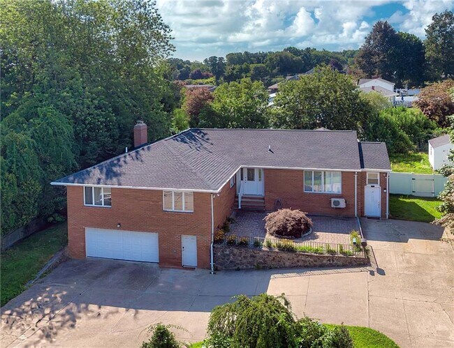34 Cherry Hill Rd