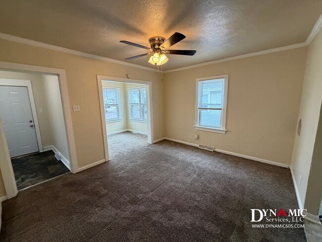 Photo - 4+ Bedroom, 2 Bath House By Augustana and USF