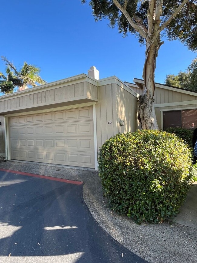 Photo - 2 Bedroom, 2 Bathroom home on King Court.