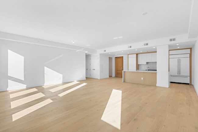 Photo - 720 Clinton St Unidad 502