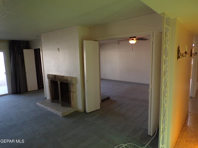 Photo - 4820 Louisiana St