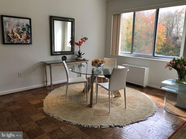 Building Photo - 10500 ROCKVILLE PIK Unit M11