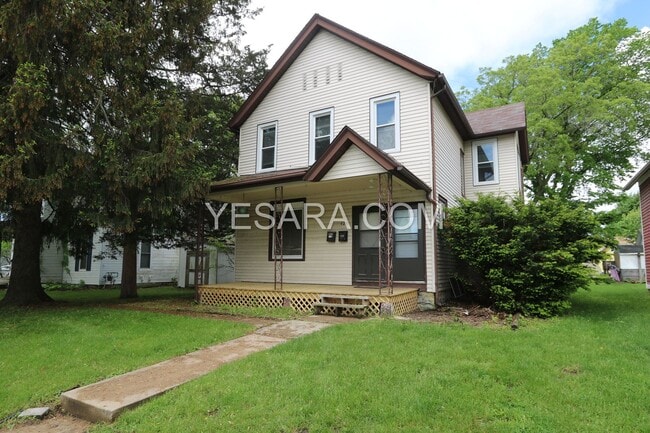 Building Photo - 421 S Garfield Ave Unit 421 1/2 S. Garfield Ave.