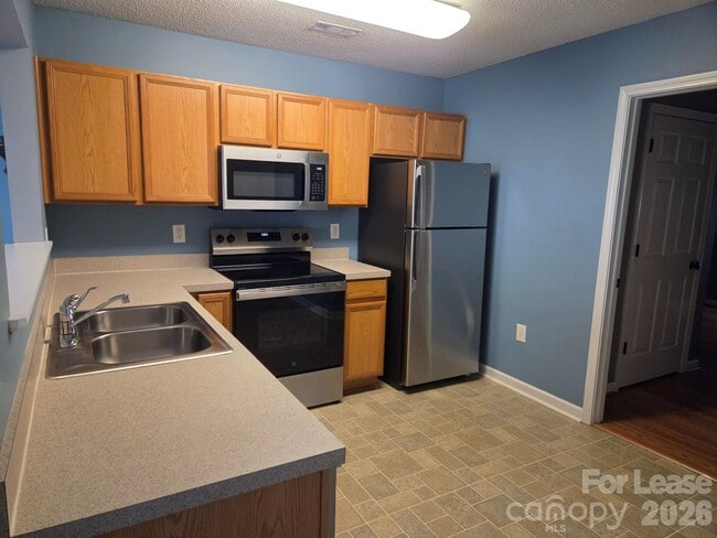 Photo - 118 Steam Engine Dr