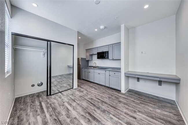 Photo - 304 S Maryland Pkwy Unidad 5