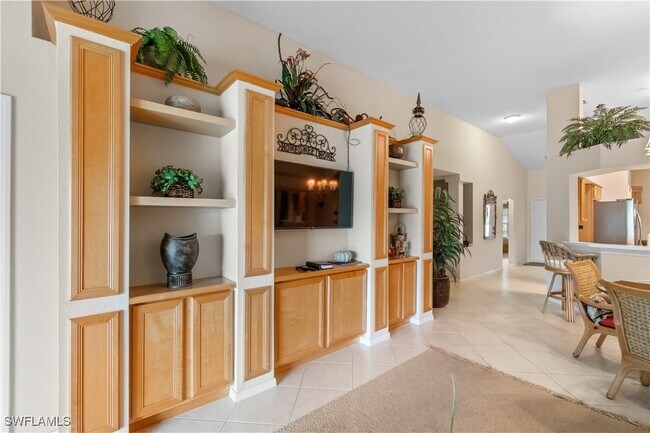 Photo - 1980 Willow Bend Cir Unidad 7-204