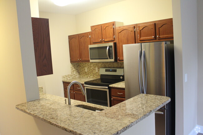 Building Photo - 2700 Pine Tree Rd NE Unit 2308 Rental