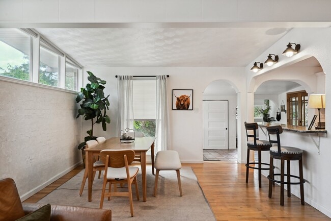 Photo - 5944 S Milwaukee Way