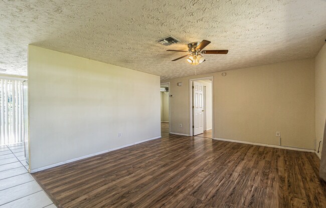 Photo - 7714 Belah Dr