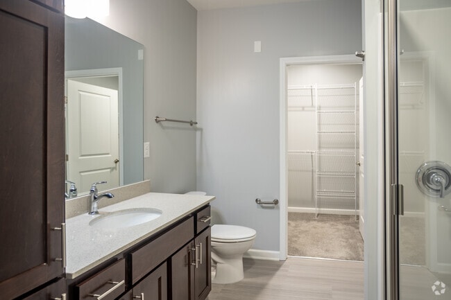2 BR, 2 BA