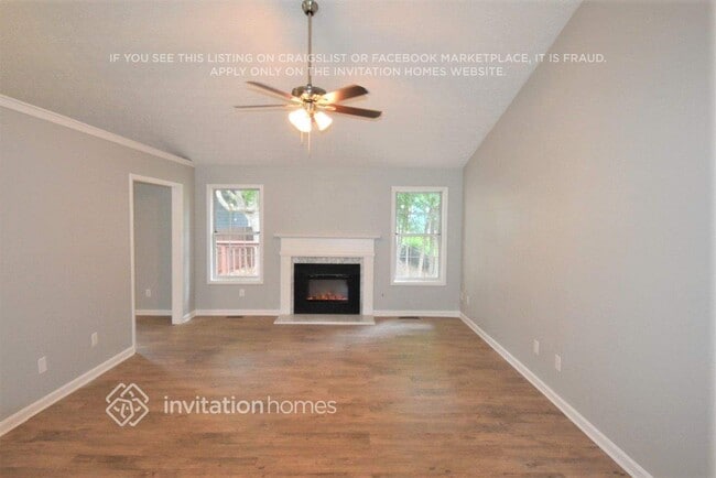 Photo - 550 Elizabeth Heights NE