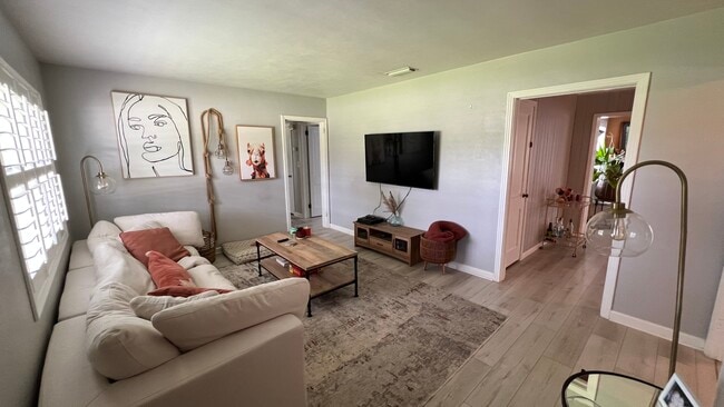 Photo - 5702 Cedar Forest Dr S