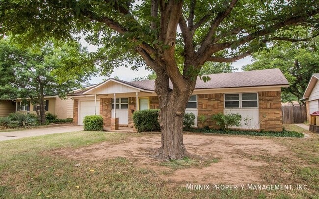 Photo - 4506 61st St