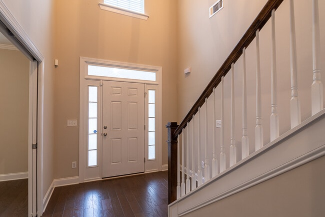 Photo - 453 Arrowwood Dr