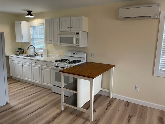 Photo - 9225 Seahawk Rd