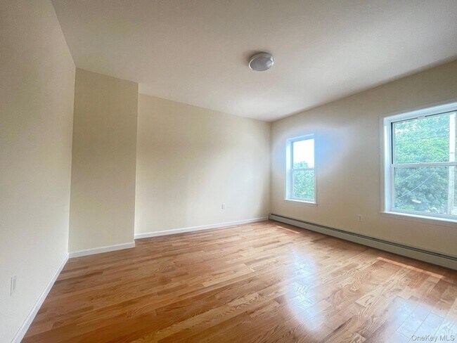 Photo - 1006 Jericho Tpke Unit 2R