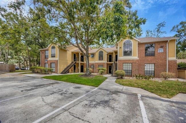 8647 Mallard Reserve Dr Unit 205