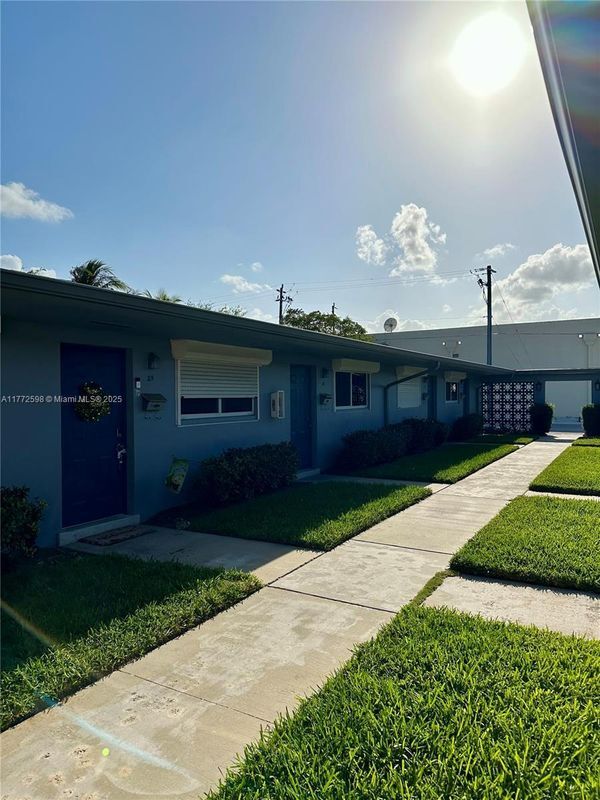 Photo - 1821 N 17th Ct