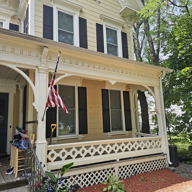 Building Photo - 106 Walnut St Rental