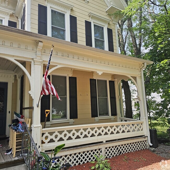 Building Photo - 106 Walnut St Rental