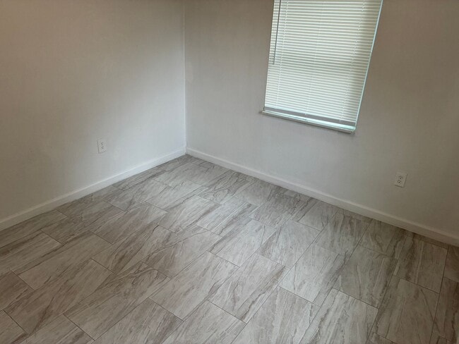 Photo - Cozy 2 bedroom, 1 bathroom home