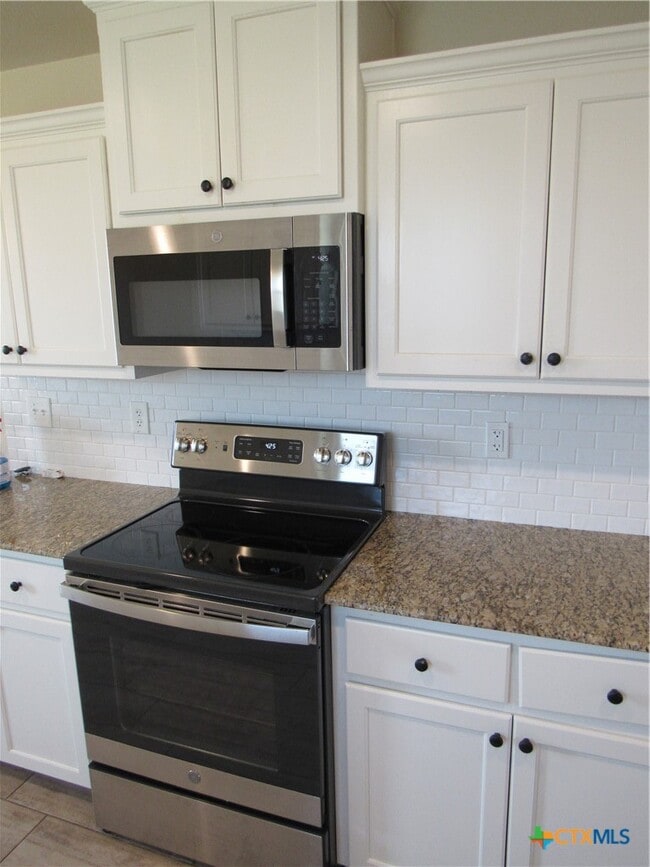 Photo - 202 E Avenue H