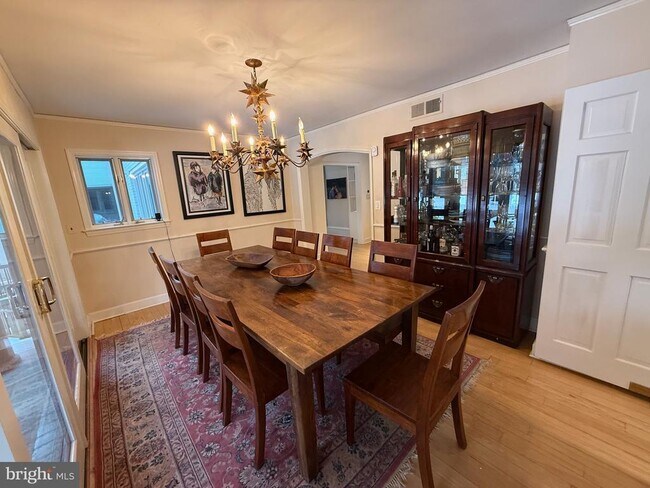 Photo - 3255 N Ohio St