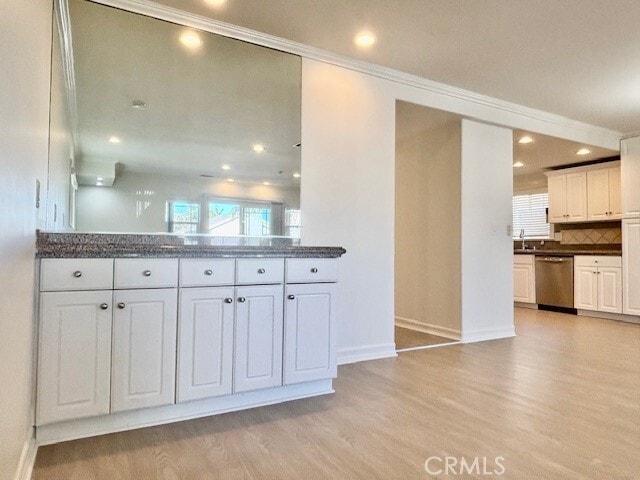 Photo - 5011 River Ave