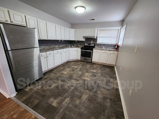 Photo - 2955 S 13 1/2 St