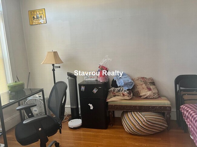 Photo - XX 1683 Beacon St DO NOT POST