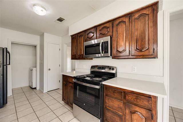 Photo - 9625 Cherry St