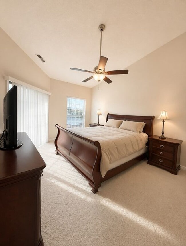 Photo - Harbour Point Condos Unit 302