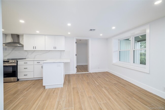 Photo - 62 Central Ave