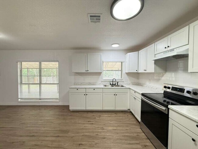 Photo - 5214 Charolais Dr