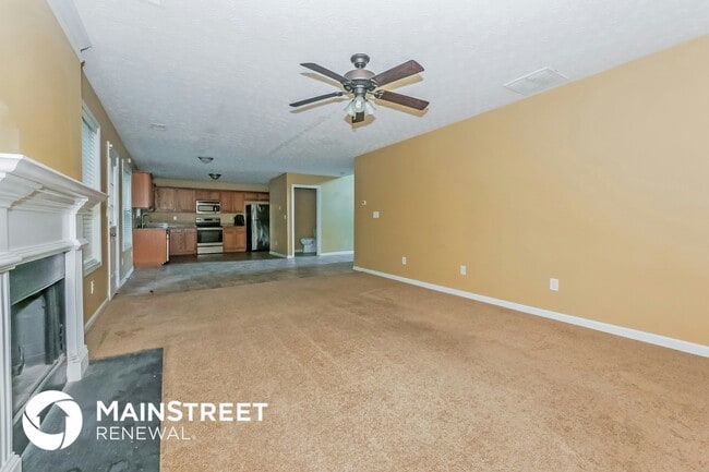 Photo - 4468 Abram Way