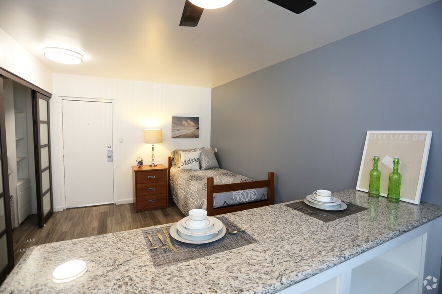 Meridian Pointe Off Campus Housing Northridge Ca Studio Kitchen