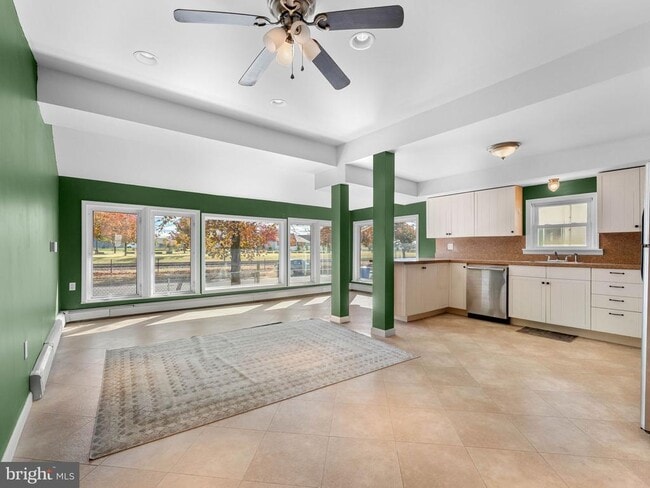 Building Photo - 860 Pennsylvania Ave