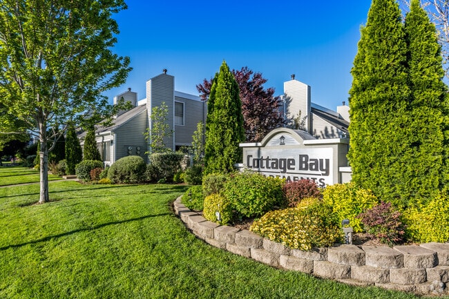 Building Photo - Cottage Bay Apartments