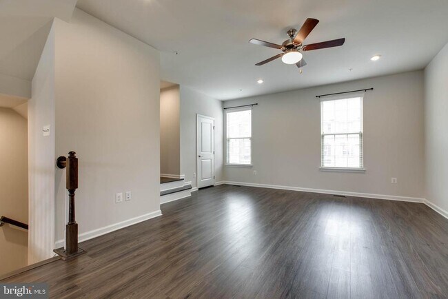 Photo - 7912 N Gladden Farm Way
