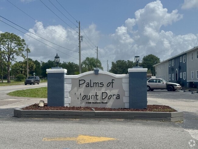 Building Photo - 1 Bedroom/1 Bathroom 1st floor condo at Pa... Unit A3
