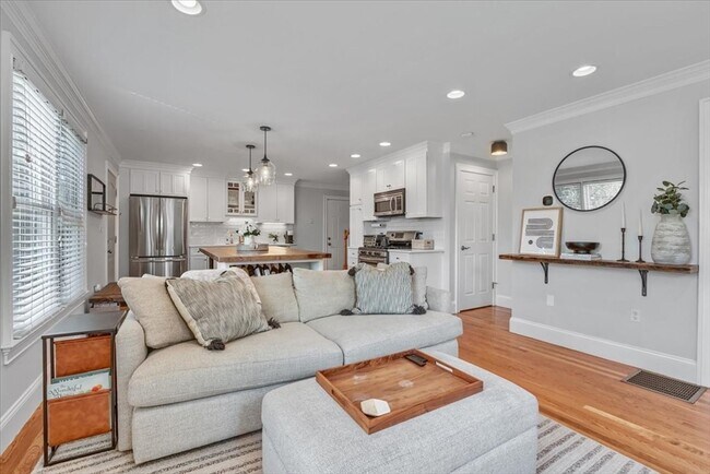 Photo - 18 Claymont Terrace