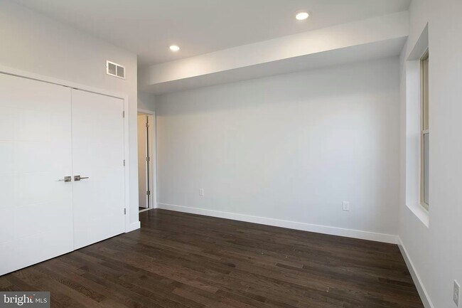 Photo - 2016 N Franklin St