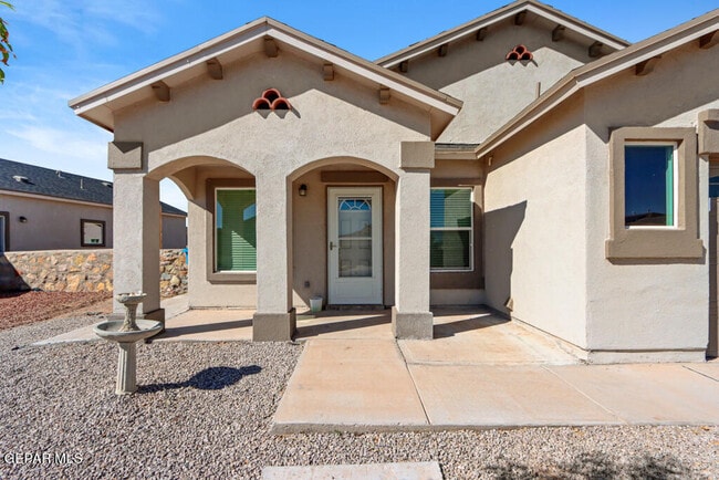 11648 Flor Freesia Dr