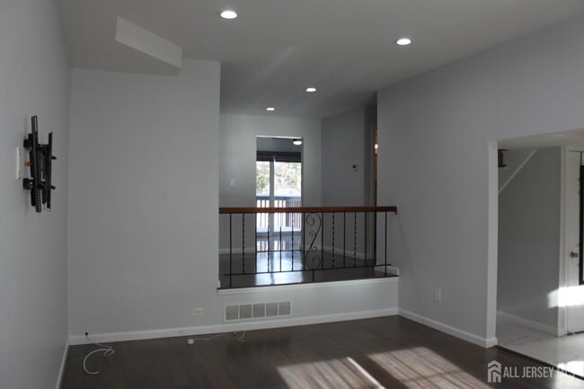 Photo - 83 Pheasant Run