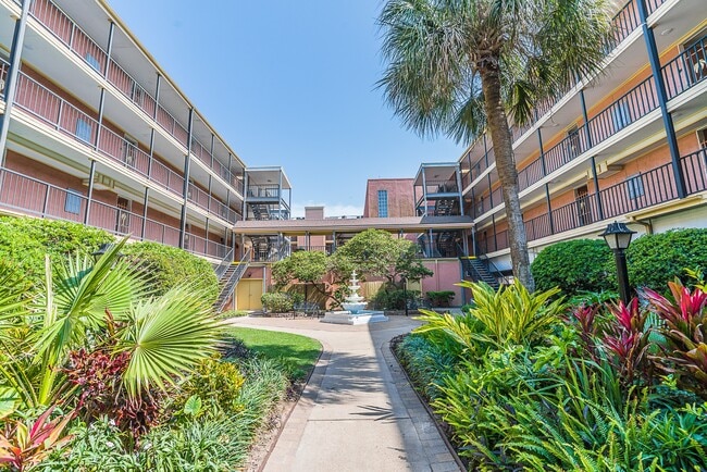 Photo - 6300 Seawall Blvd